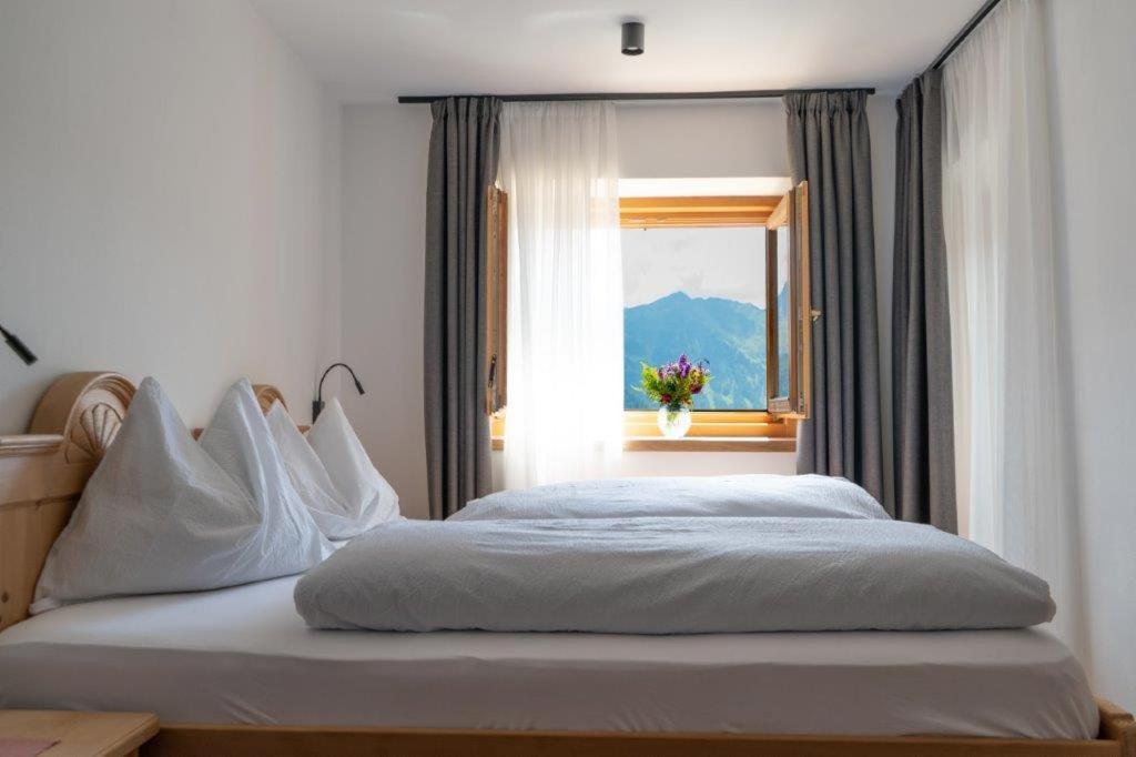 Gasthof Hochfirst Bed & Breakfast Corvara in Passiria Exterior photo
